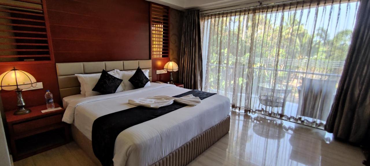 Lake Palace Trivandrum Vettutura Eksteriør bilde