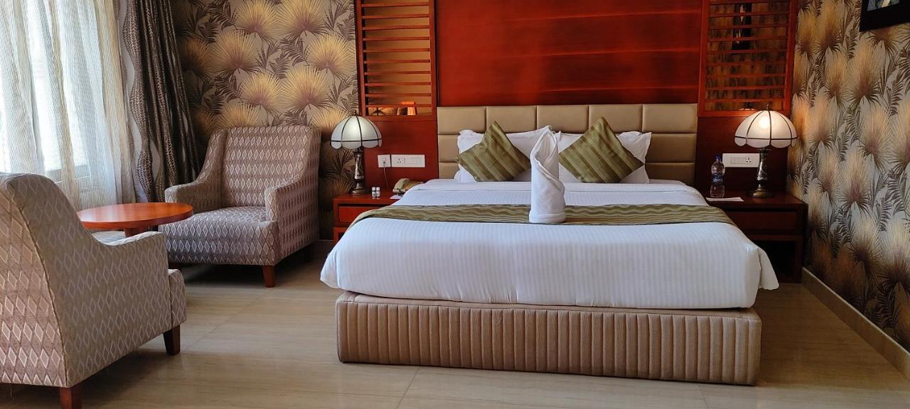 Lake Palace Trivandrum Vettutura Eksteriør bilde