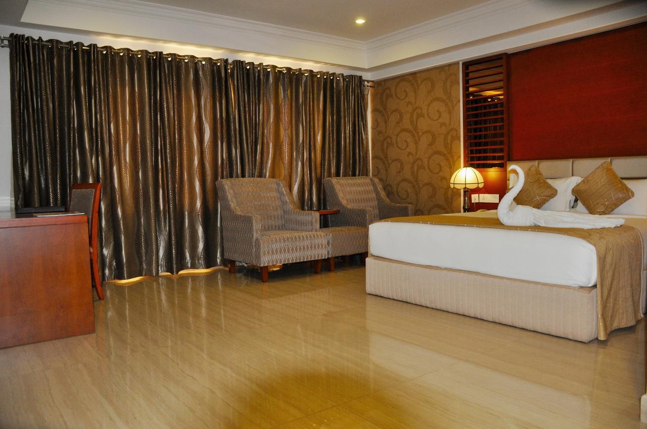Lake Palace Trivandrum Vettutura Eksteriør bilde