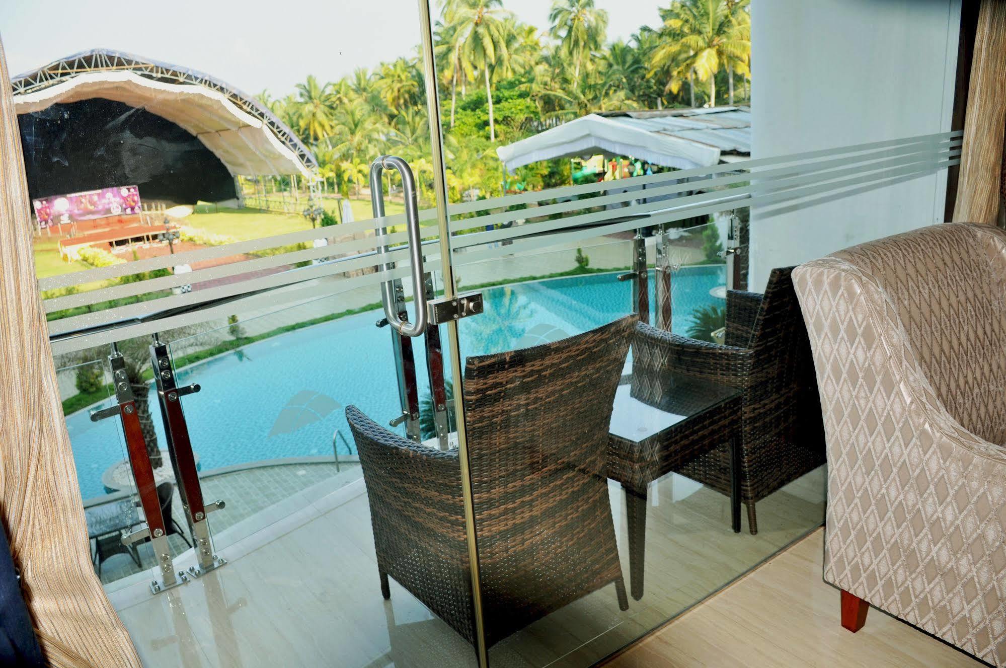 Lake Palace Trivandrum Vettutura Eksteriør bilde