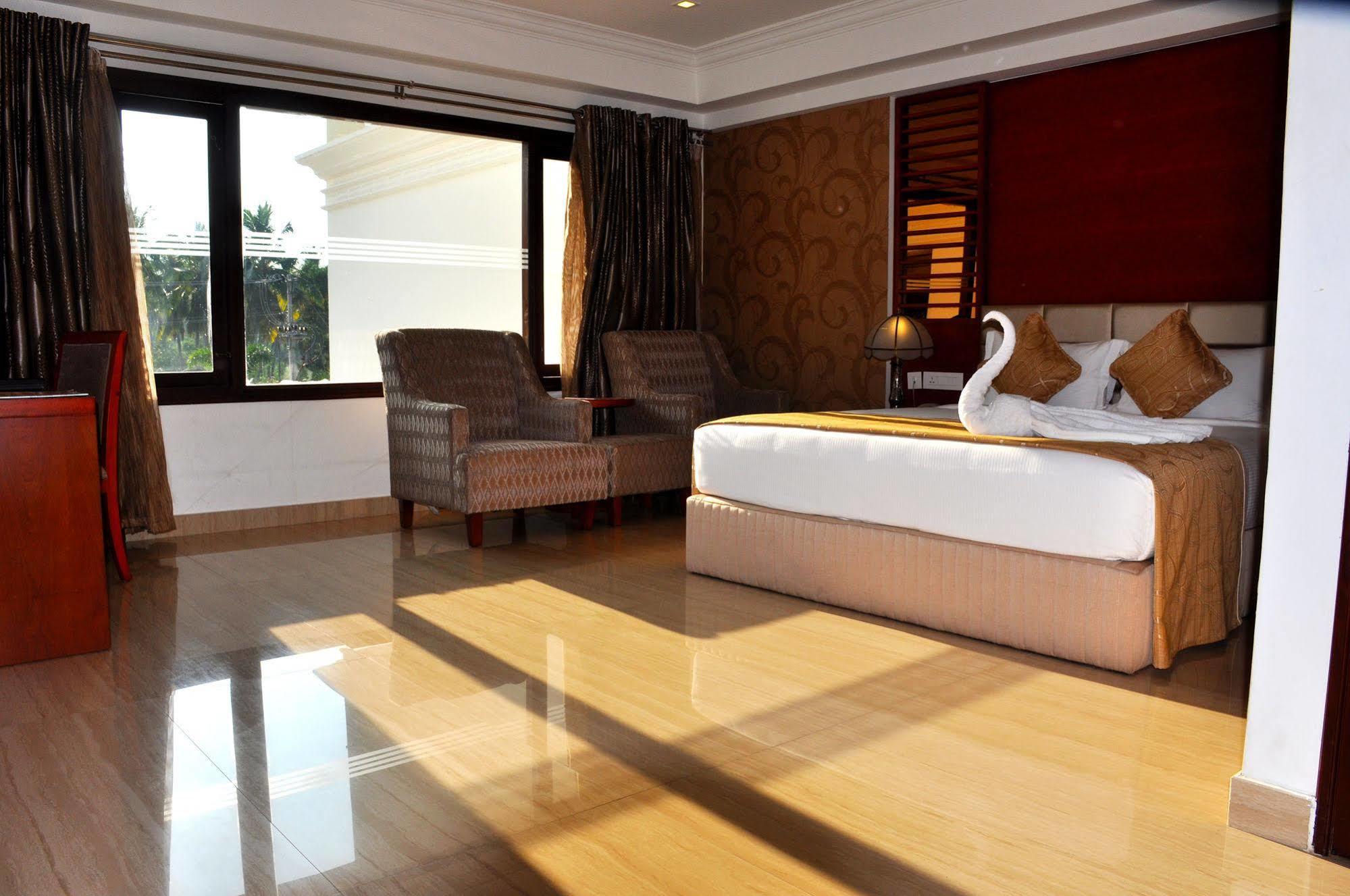 Lake Palace Trivandrum Vettutura Eksteriør bilde