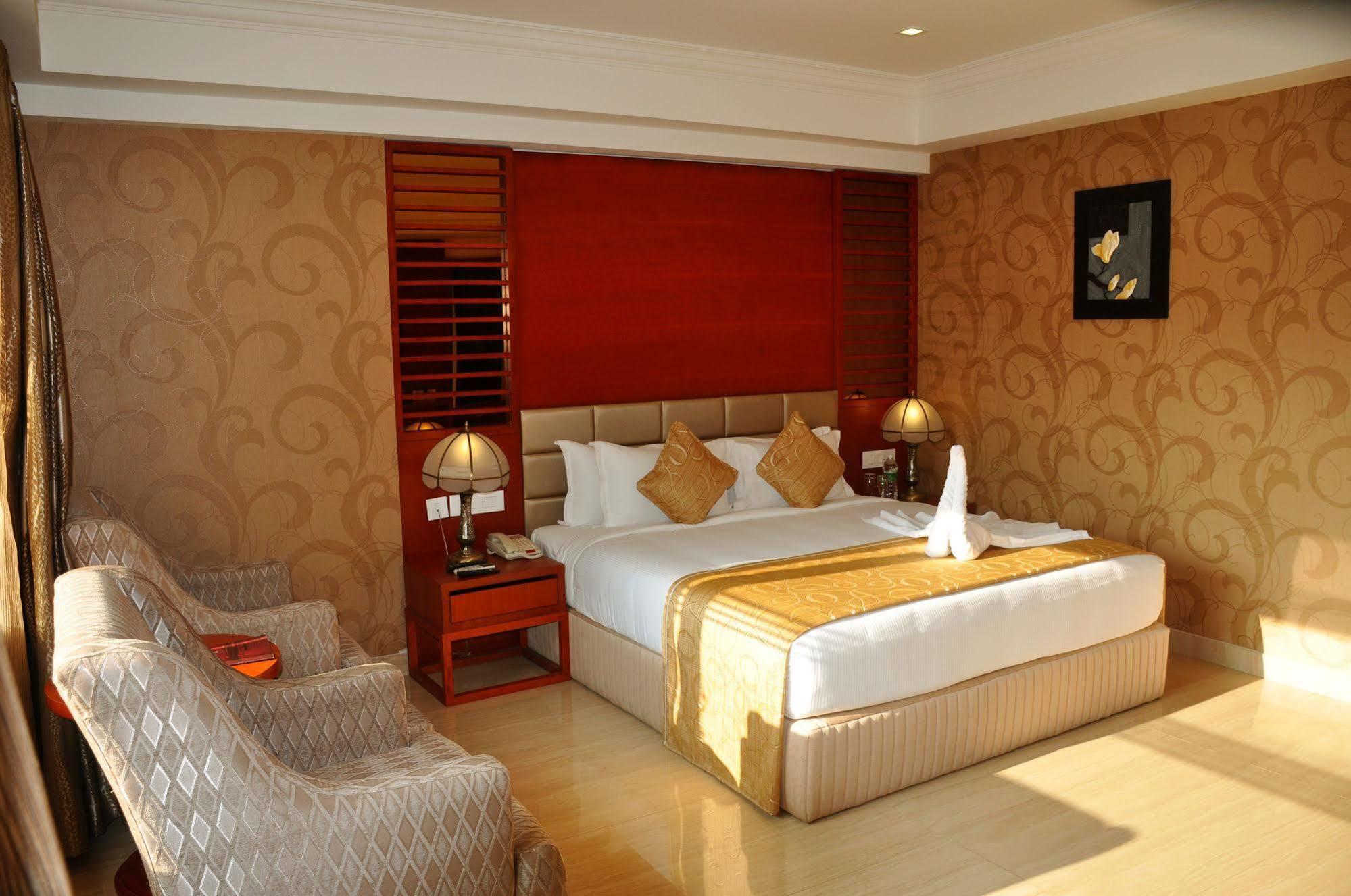 Lake Palace Trivandrum Vettutura Eksteriør bilde